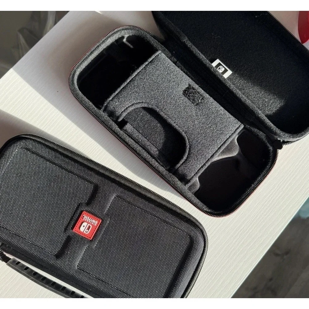 Nintendo Switch Case Official Lot 2